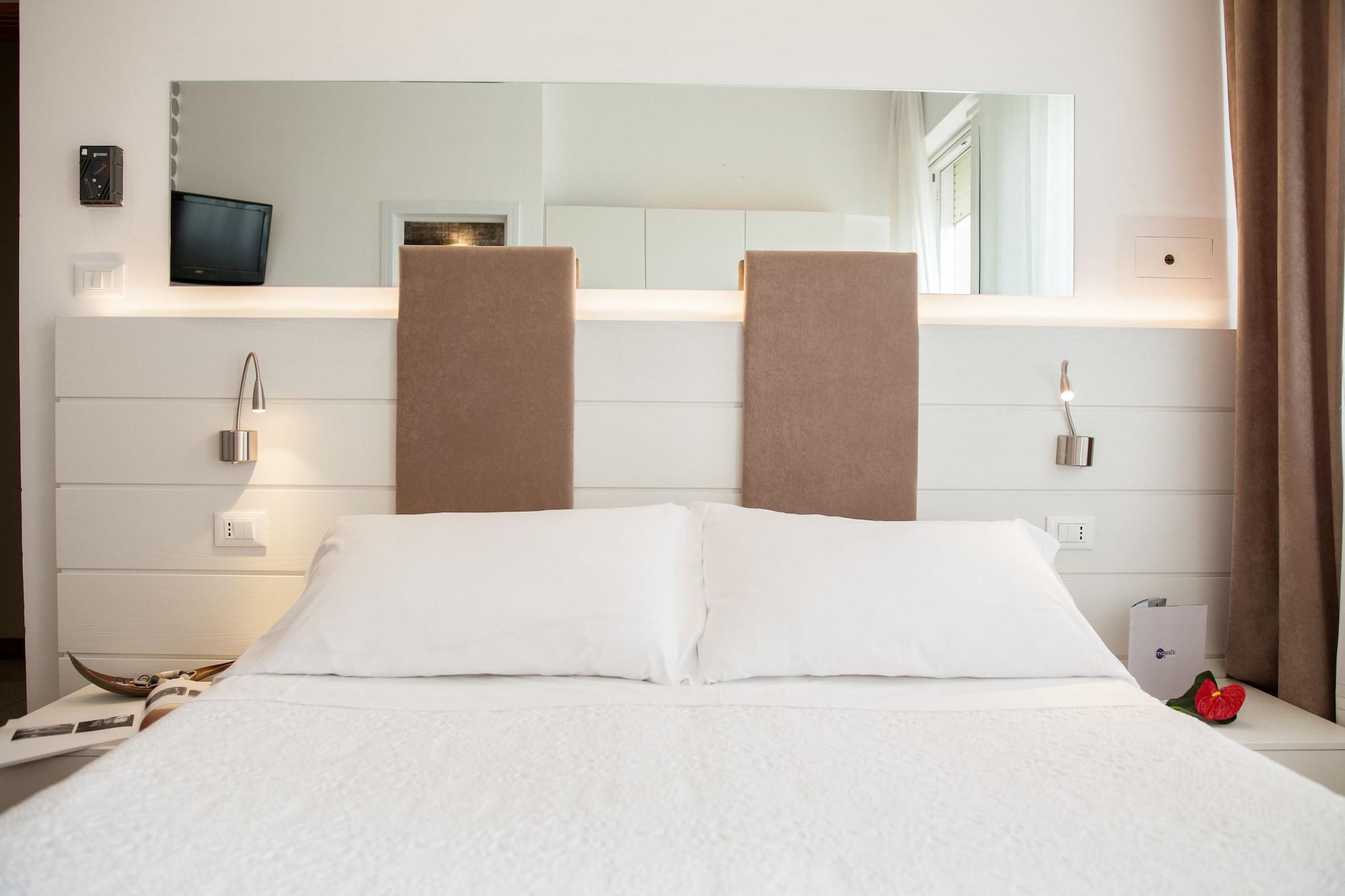 Hotel Majestic Milano Marittima Esterno foto