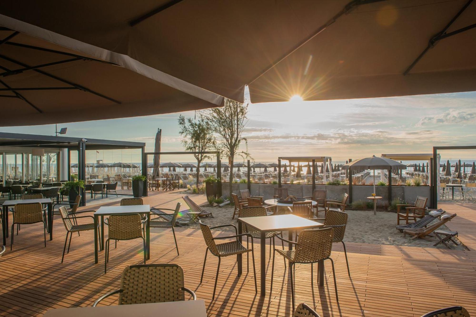 Hotel Majestic Milano Marittima Esterno foto