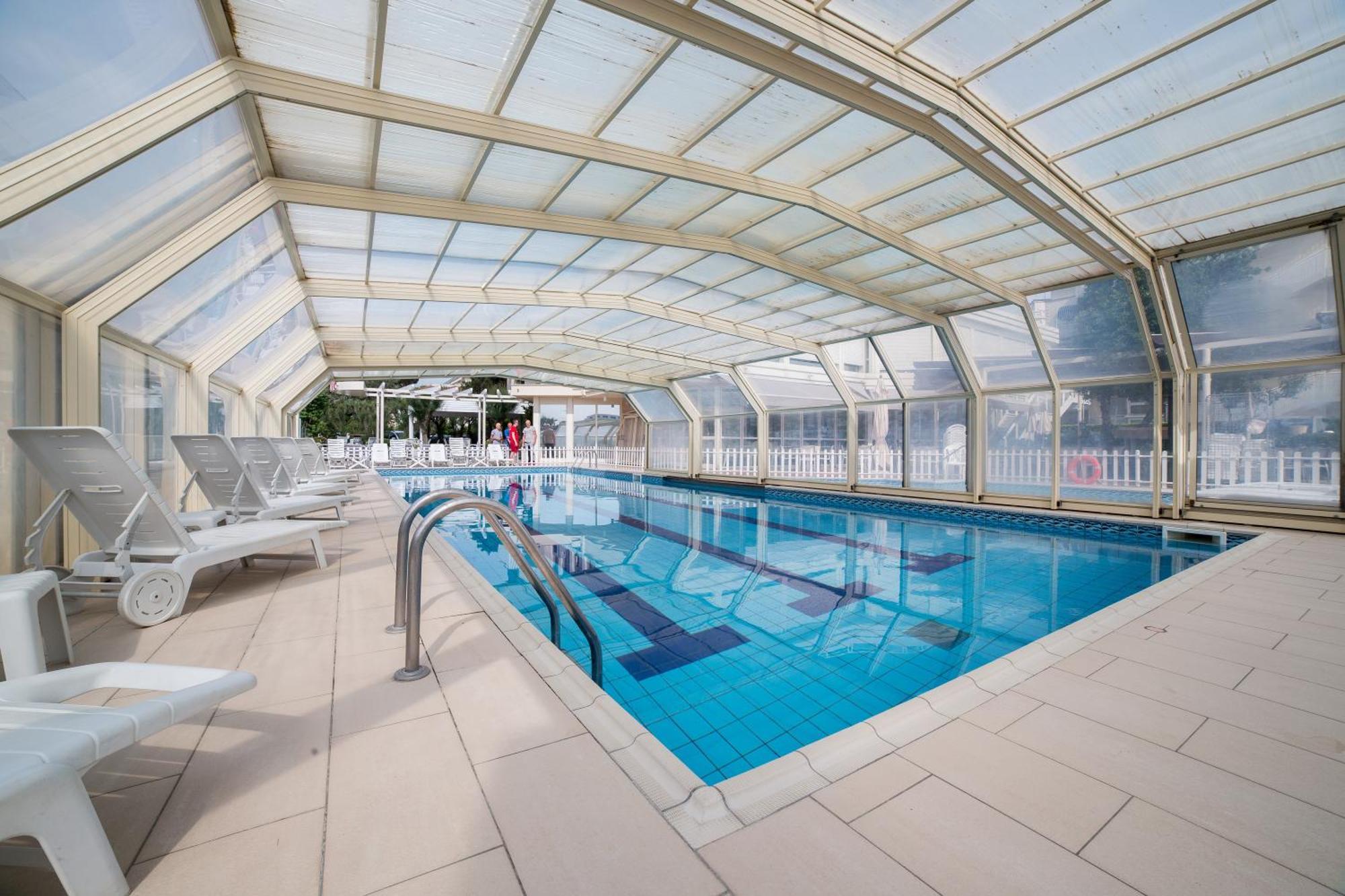 Hotel Majestic Milano Marittima Esterno foto