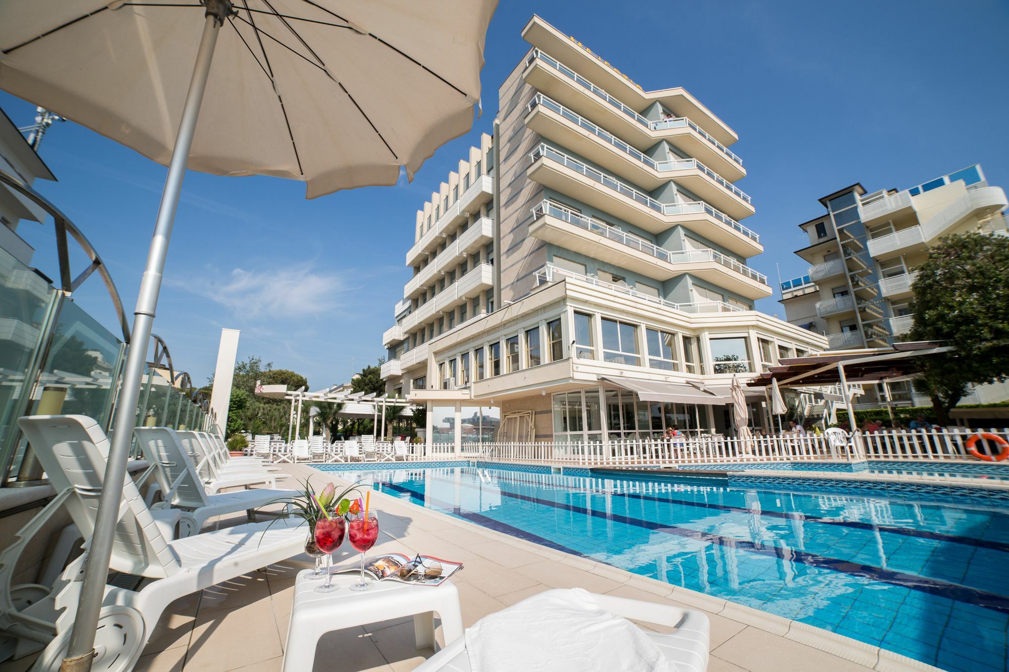 Hotel Majestic Milano Marittima Esterno foto
