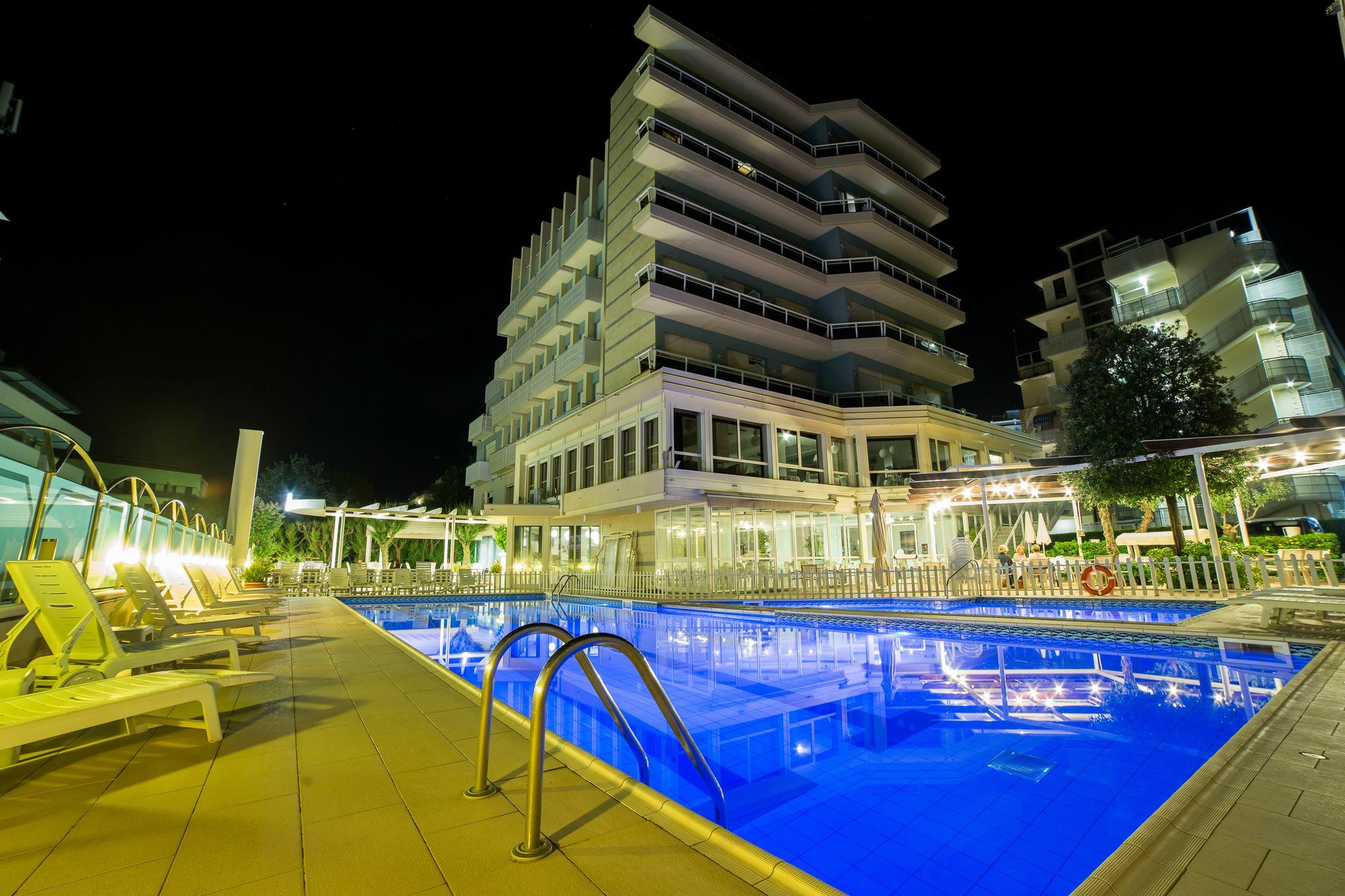 Hotel Majestic Milano Marittima Esterno foto