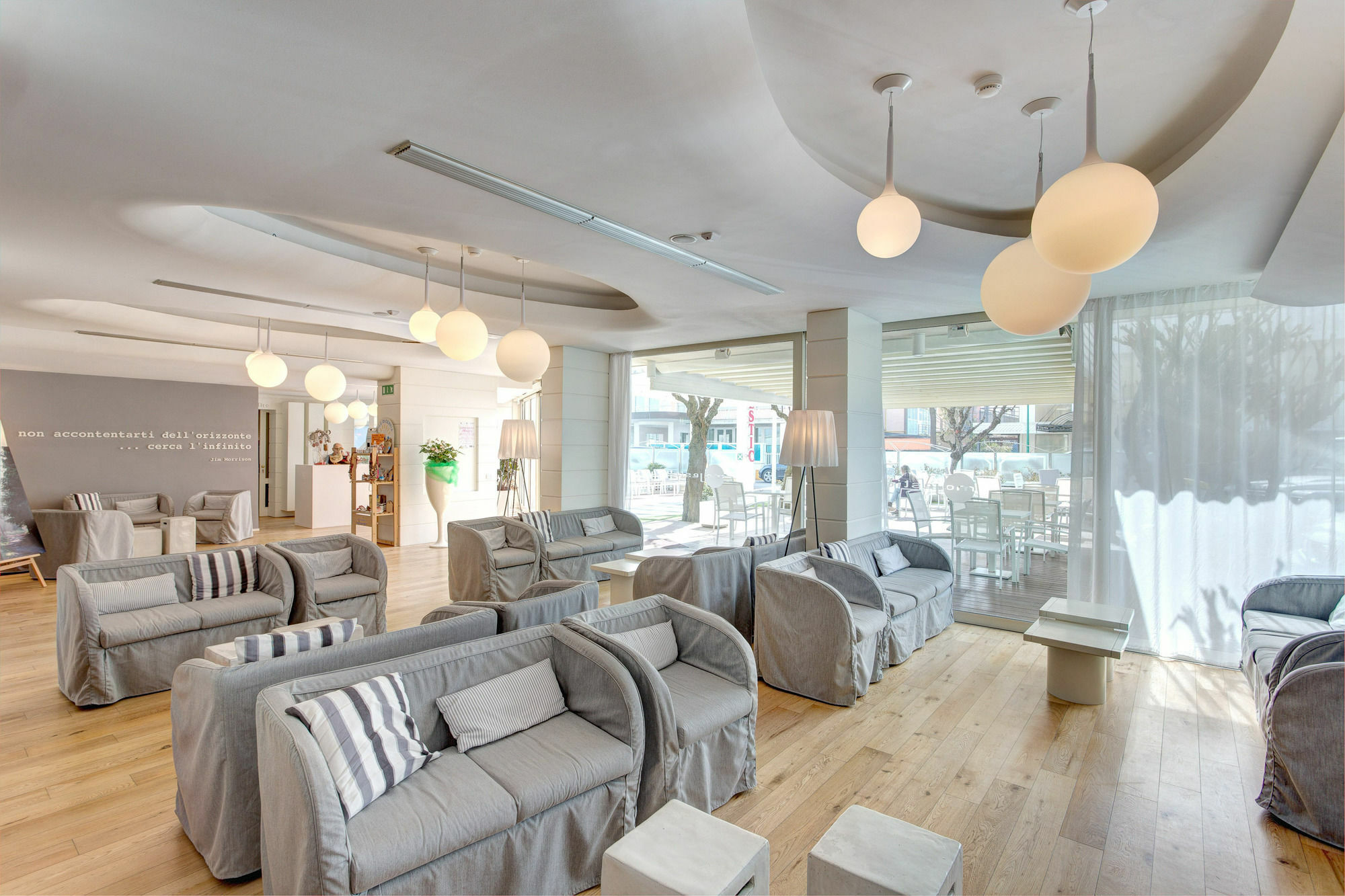 Hotel Majestic Milano Marittima Esterno foto