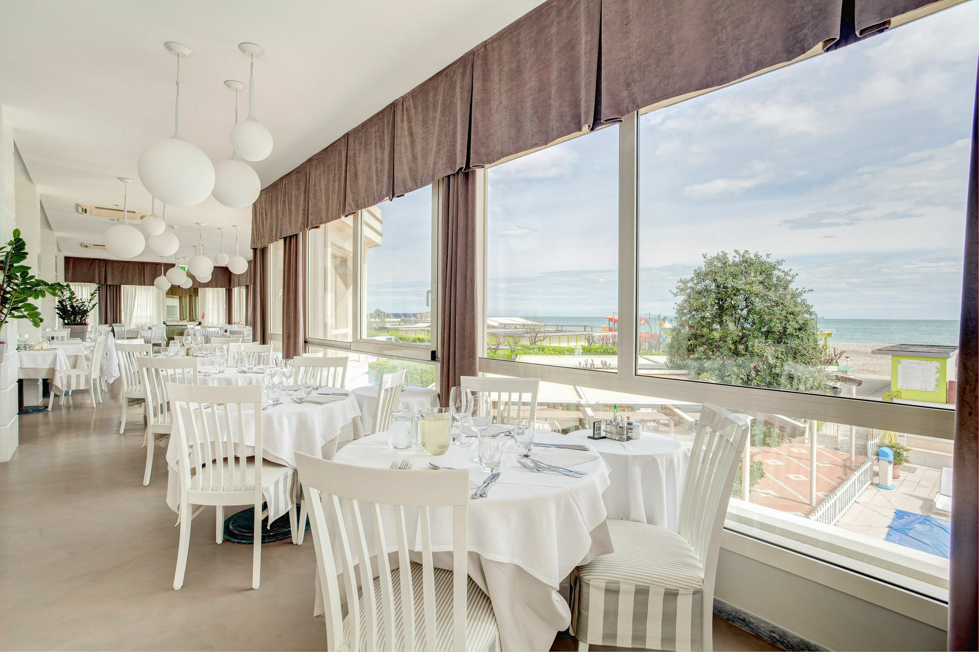 Hotel Majestic Milano Marittima Esterno foto